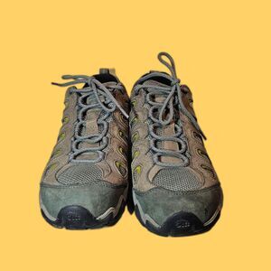 Oboz Hiking Shoes Sawtooth Waterproof Men's sz 9 or Women's 11